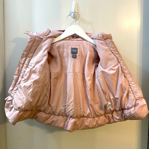 babyGap Puffy Winter Coat with hood Dusty Rose 0-6 months EUC - Picture 3 of 9